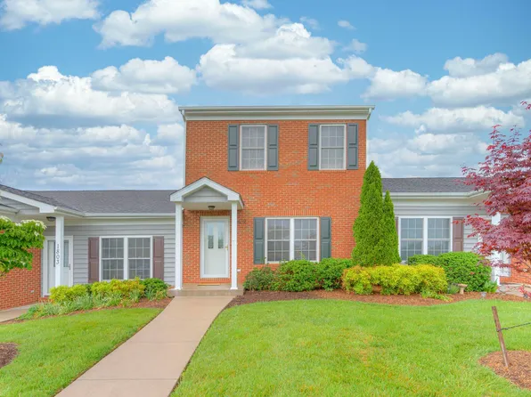 1802 Cedar Ridge Dr, Radford, VA 24141