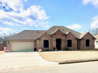 98 Rancho Sol St, Durant, OK 74701