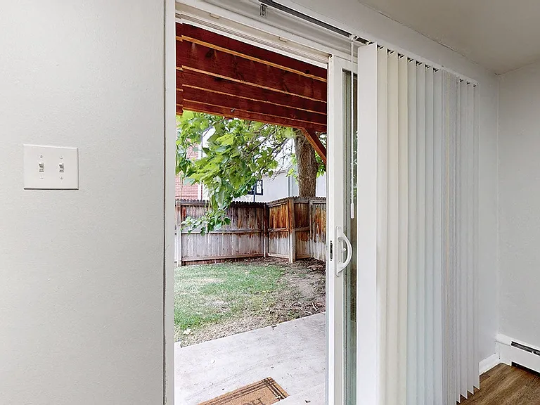 10705 W 7th Pl — Photo 10