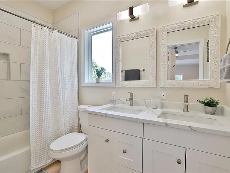 2125 Clay Rd — Photo 16