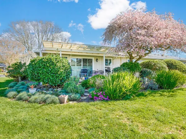 135 Mountain Vista Circle, Santa Rosa, CA 95409