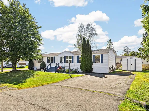 1 Lausanne St, Moncton, NB E1H 2Y3