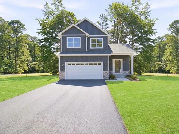 194 Seagull Ct, Montross, VA 22520