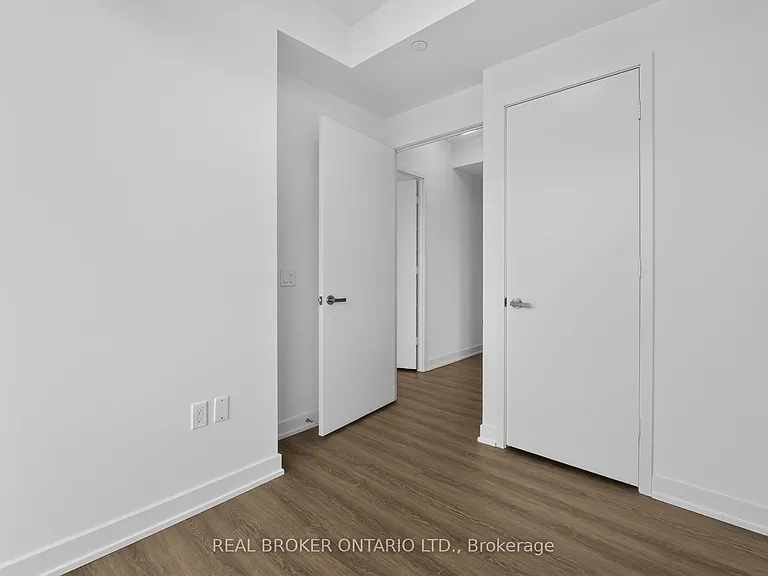448 Burnhamthorpe Rd W #4111 — Photo 13
