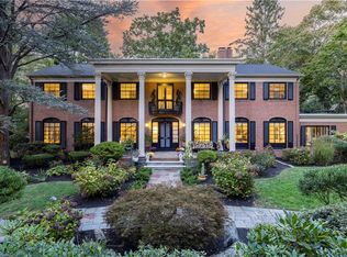 112 Tupelo Hill Dr, Cranston, RI 02920