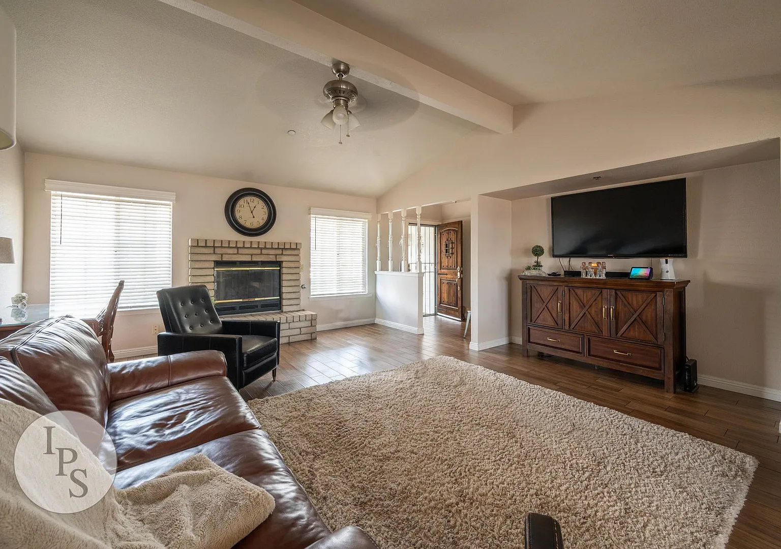 Charming Gated 2-Bed Condo with Attached 2-Car Garage & Water/Garbage Included in Prime Fresno Lo... — Photo 2