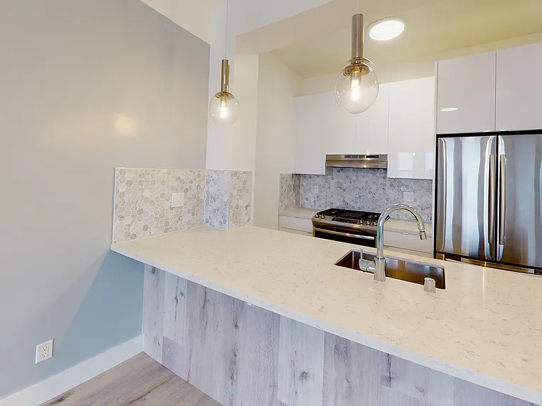 1472 Filbert Street — Photo 14
