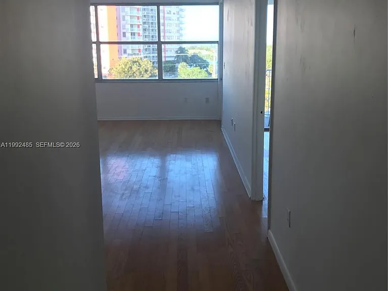 1200 NE Miami Gardens Dr #504W — Photo 3