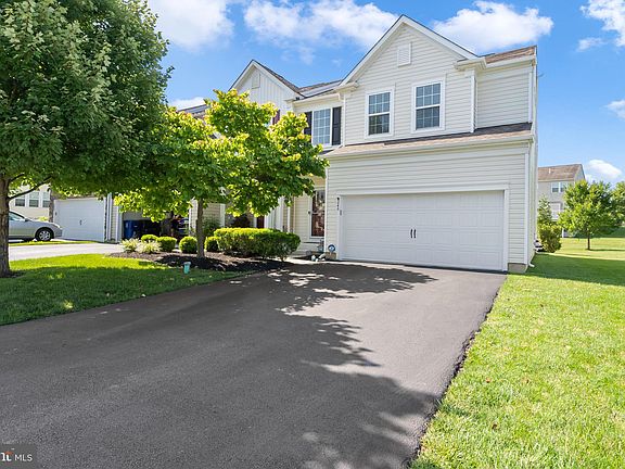 2nd image of 246 Sills Ln