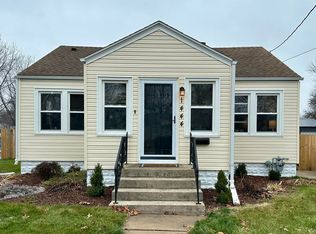 1444 S Seminary St, Galesburg, IL 61401