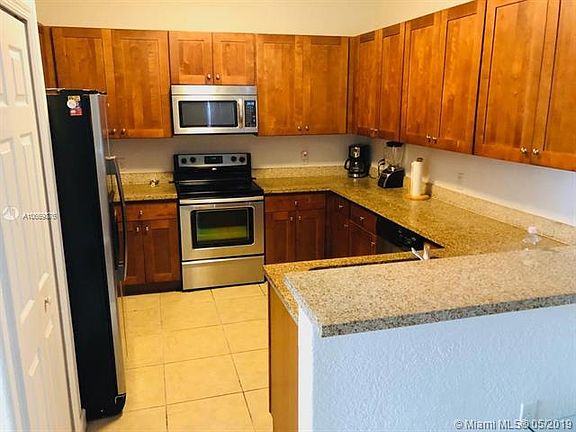 3rd image of 10012 NW 7th St Unit 210