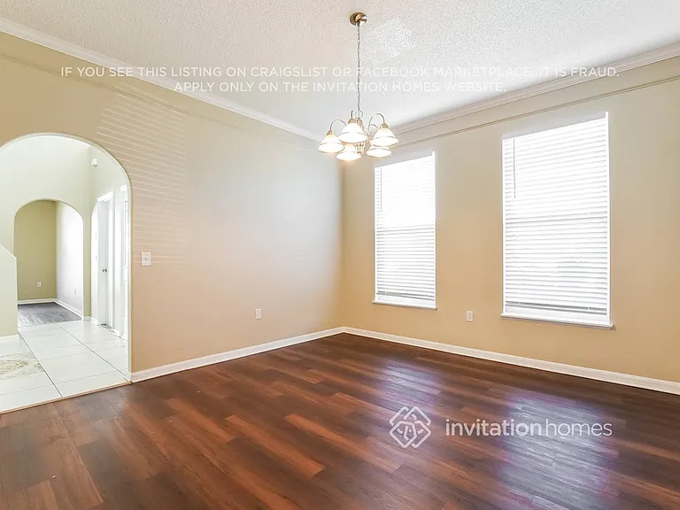 371 Pebble Ct — Photo 5