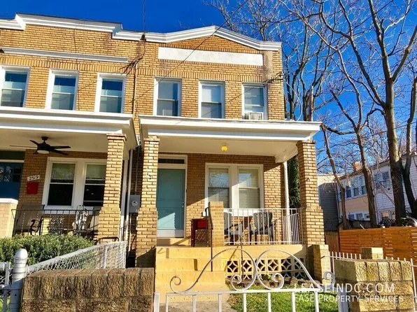 2517 3rd St NE, Washington, DC 20002