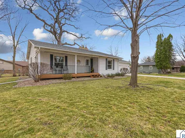 106 Marquette Ave, North Mankato, MN 56003