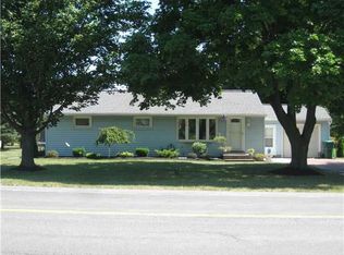 5573 Stone Rd, Lockport, NY 14094