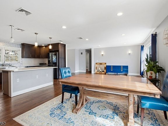 5th image of 31 Blue Ridge Ave