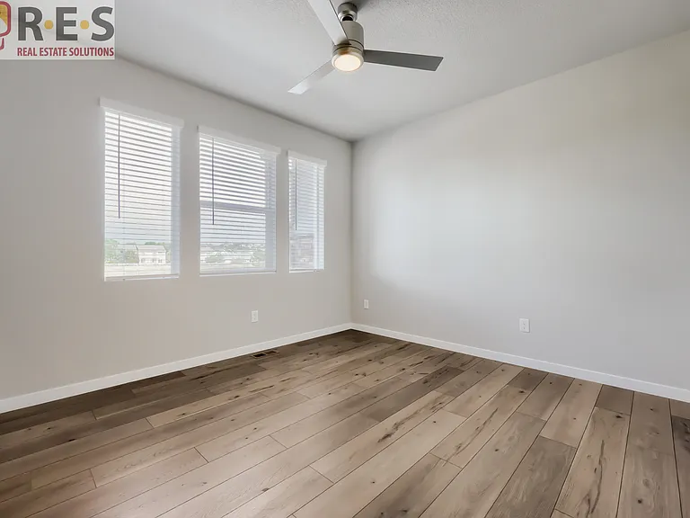 3659 Levy Park Dr — Photo 6