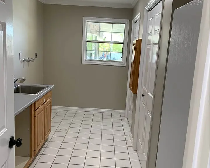 708 N 500th St E #1 — Photo 11