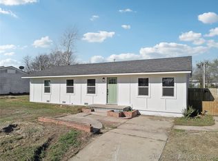 1137 N Oklahoma Ave, Claremore, OK 74017
