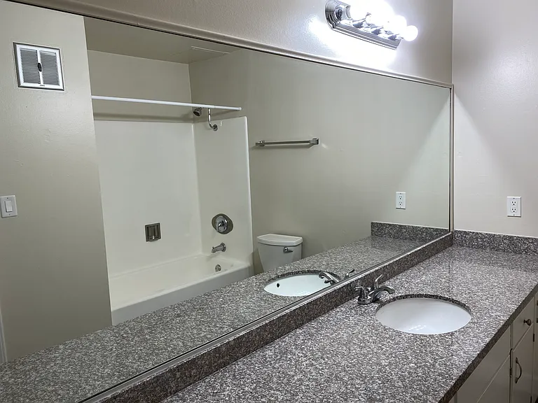 3270 Cabrillo Ave #415 — Photo 8