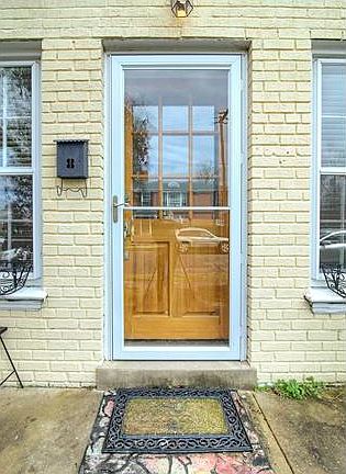4th image of 1025 Tilden St