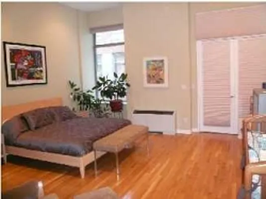 Sold by MNS | media 20