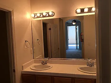 1725 N Serento Ln — Photo 14