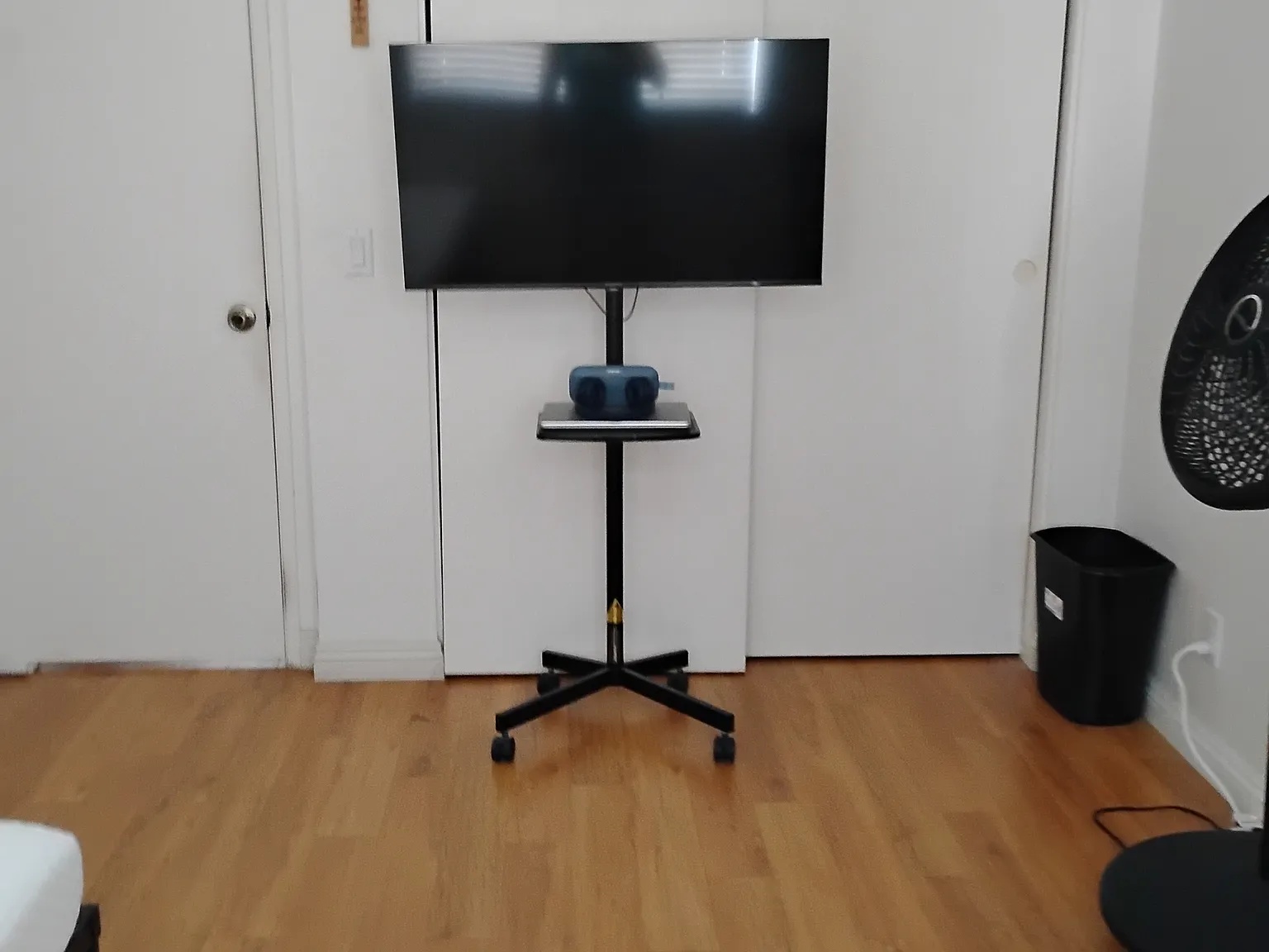 2 bed, $1,000 — Photo 3