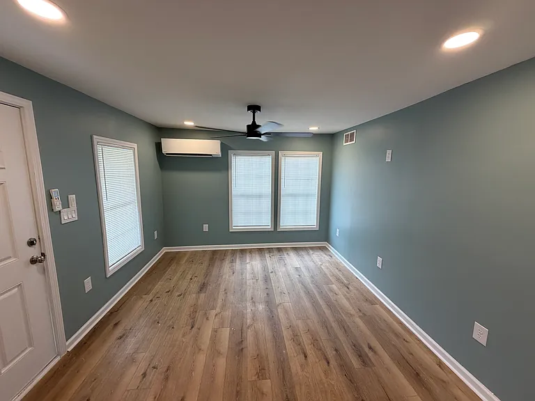 3024 Ellis St — Photo 6