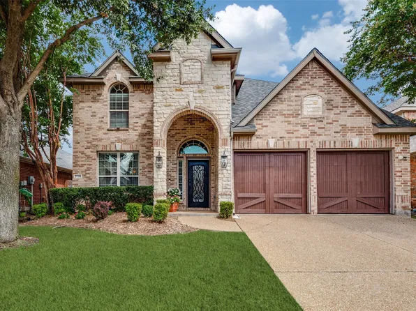 2720 Cove Dr, Grand Prairie, TX 75054
