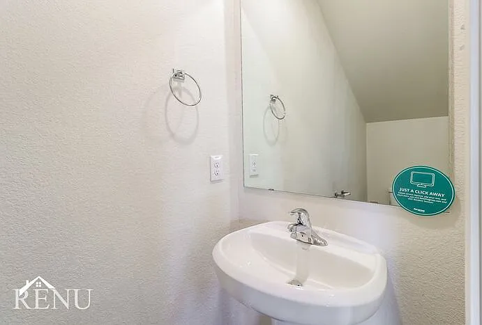 100 Stratton Ln — Photo 13