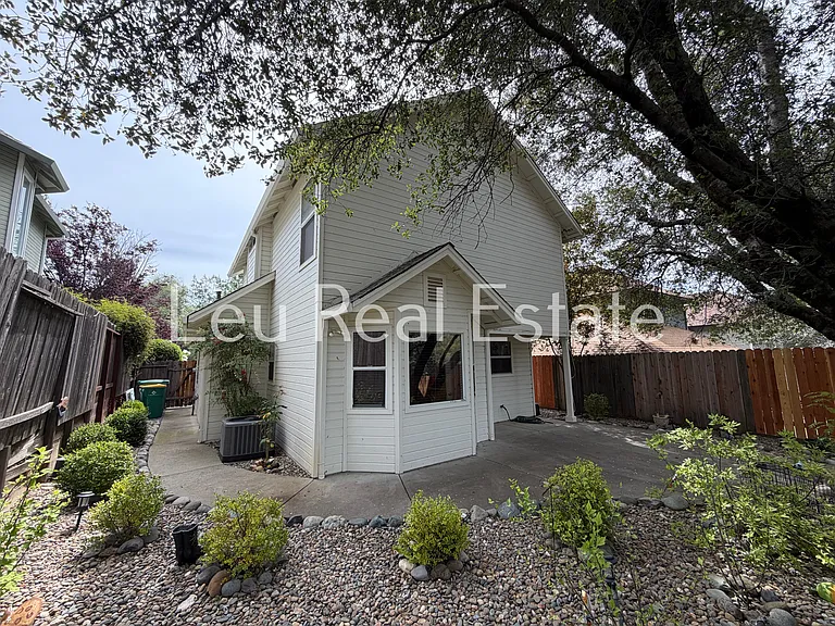 2548 Golden Eagle Ln — Photo 26