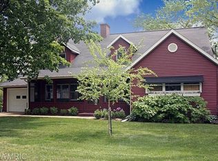 901 Elm St, Colon, MI 49040