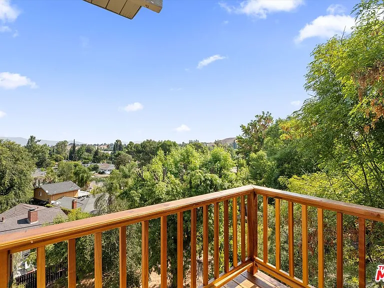4950 Marmol Dr — Photo 8