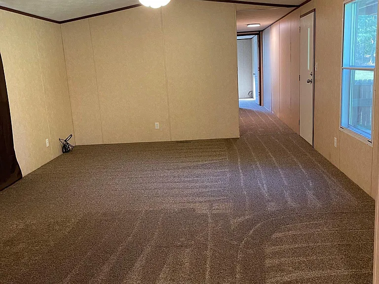 New Carpet & Spill Padding.