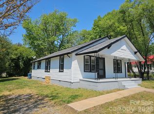 406 26th St SW, Hickory, NC 28602