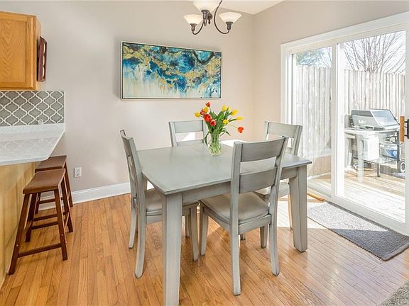 4th image of 900 67th St Unit 405