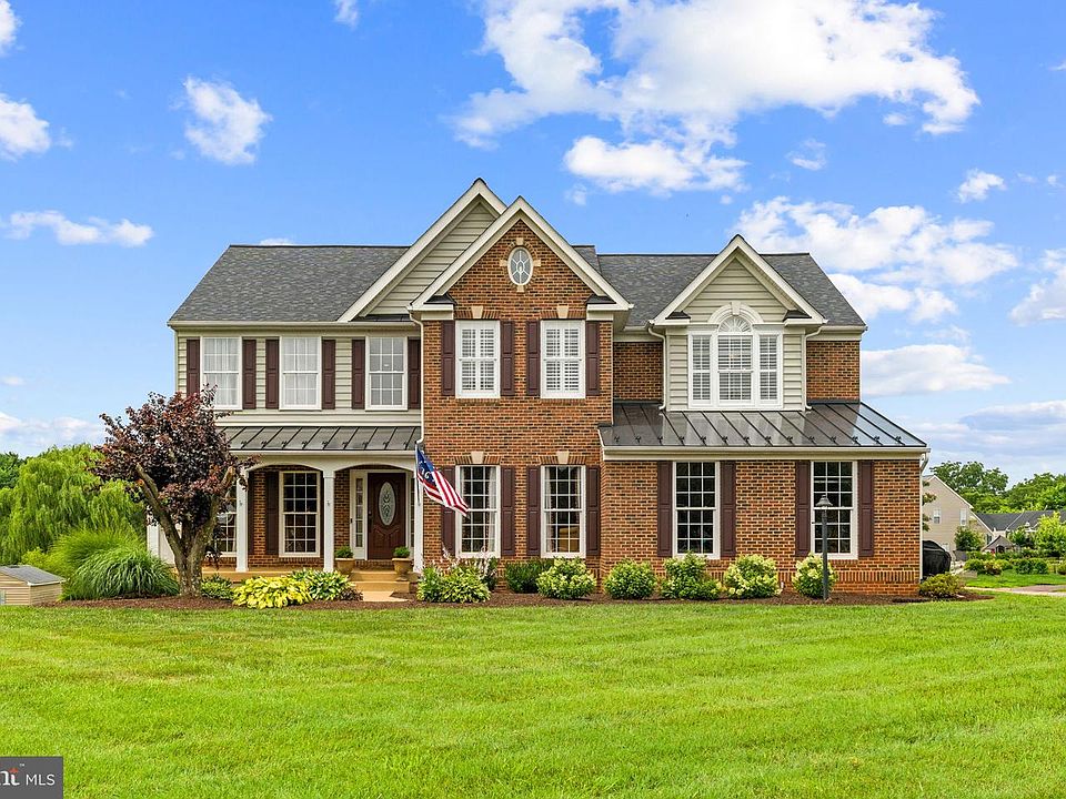 1st image of 15616 Great Bridge Ln
