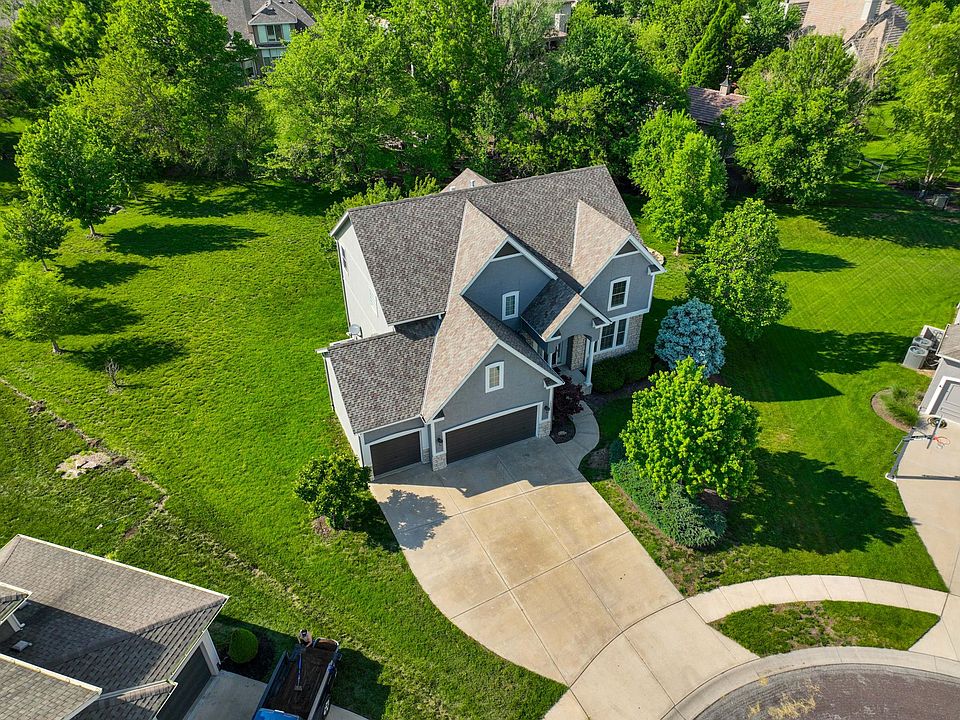 15500 Canterbury St, Overland Park, KS 66224 Zillow