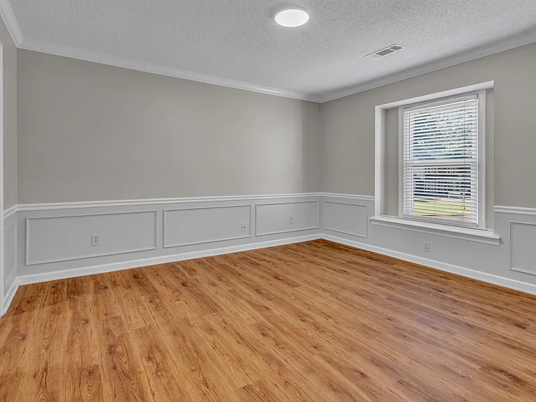 636 Fox Chase Cv N — Photo 23