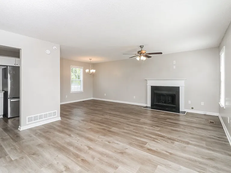 417 Remington Ct — Photo 7