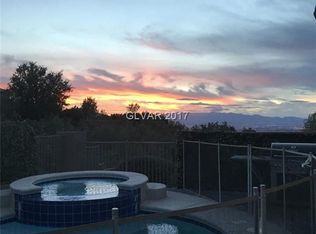 19 Summit Walk Trl, Henderson, NV 89052