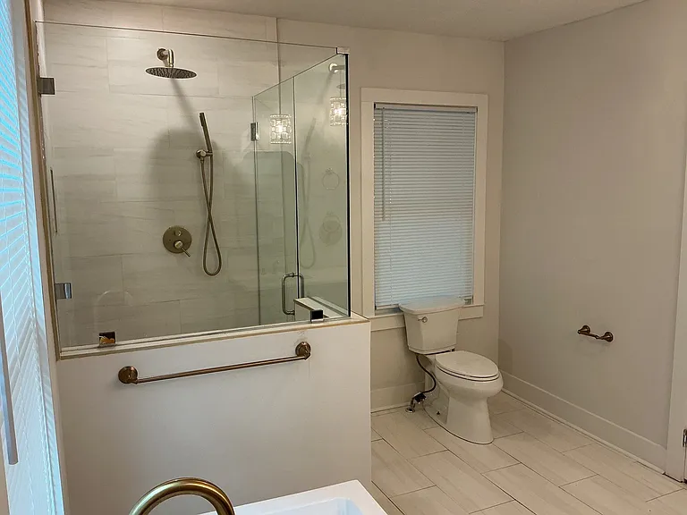 342 Division Ave — Photo 9