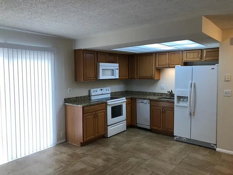 11360 Bedford Oaks Dr #11360 — Photo 2