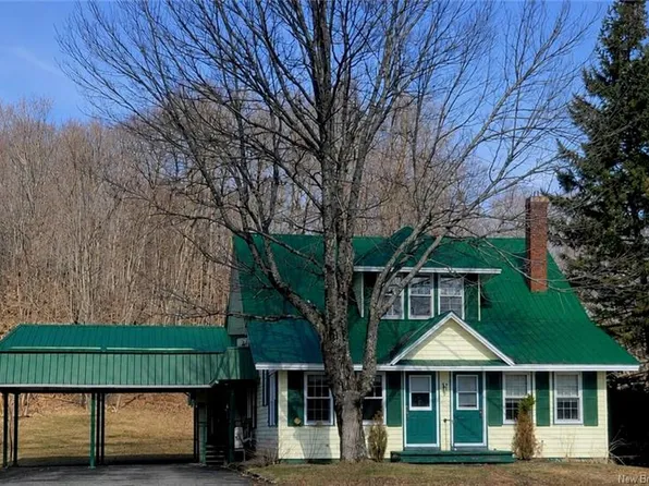 507 Otis Dr, Nackawic, NB E6G 1H5