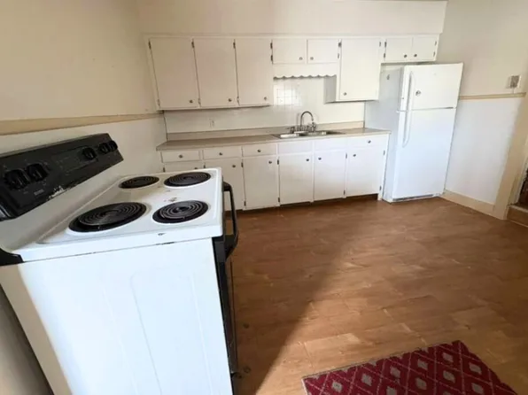 325 Main St #1, Jermyn, PA 18433