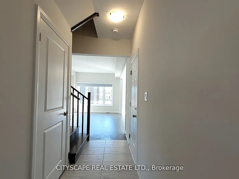 206 Rosanne Cir — Photo 4