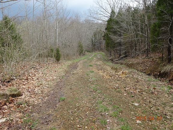 4th image of 495 Lincoln Hills Road