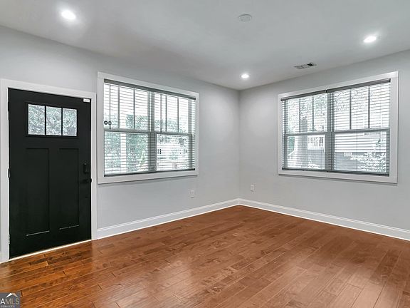4th image of 3573 Orchard Cir