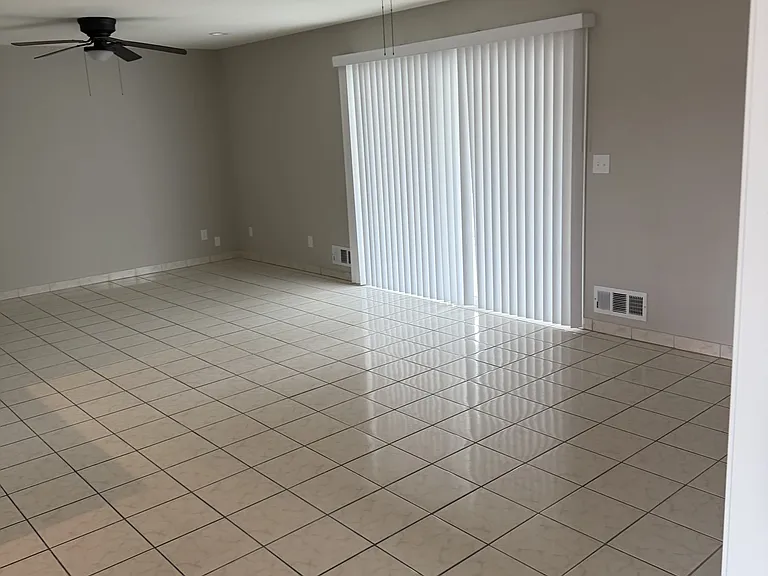 7401 Yosemite Blvd — Photo 15